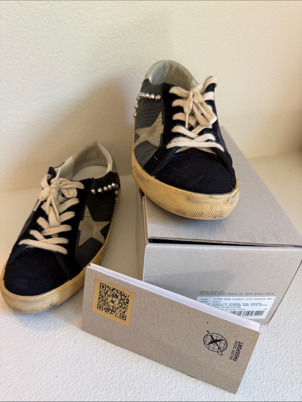 Golden Goose women’s sneaker